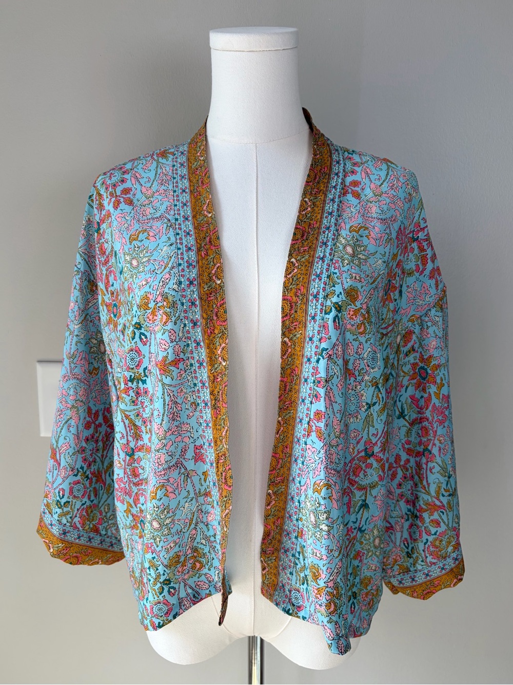 Light Blue Floral Print Silk Open Cropped Sleeve Kimono Layering Piece ONE SIZE